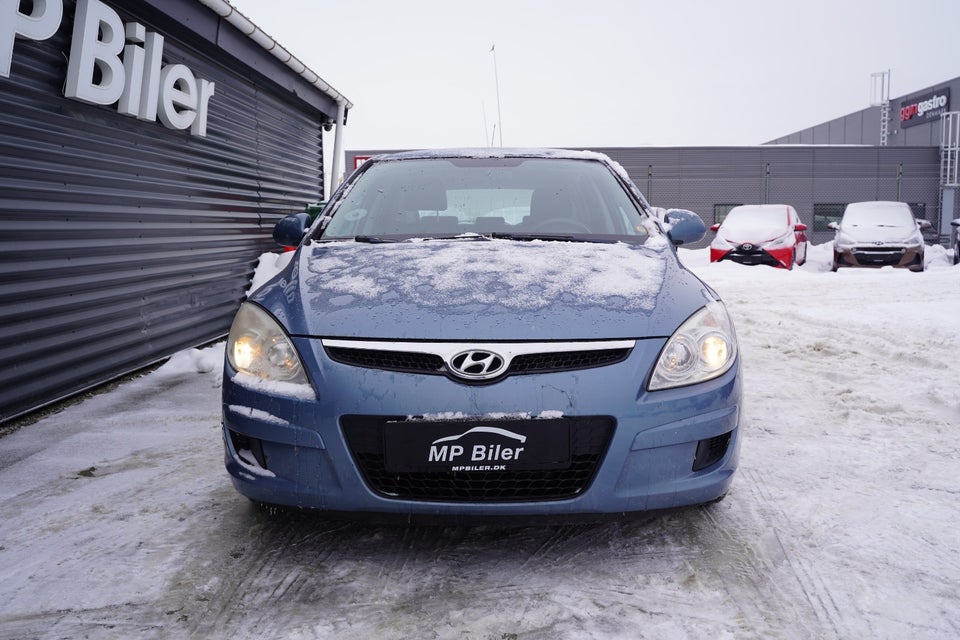 Hyundai i30 1,6 CRDi 90 Classic 5d