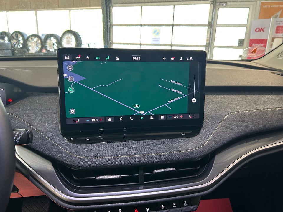 Skoda Elroq 60 iV Loft 5d