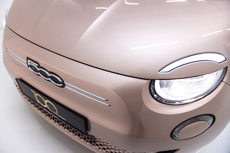 Fiat 500e 42 Icon 3d