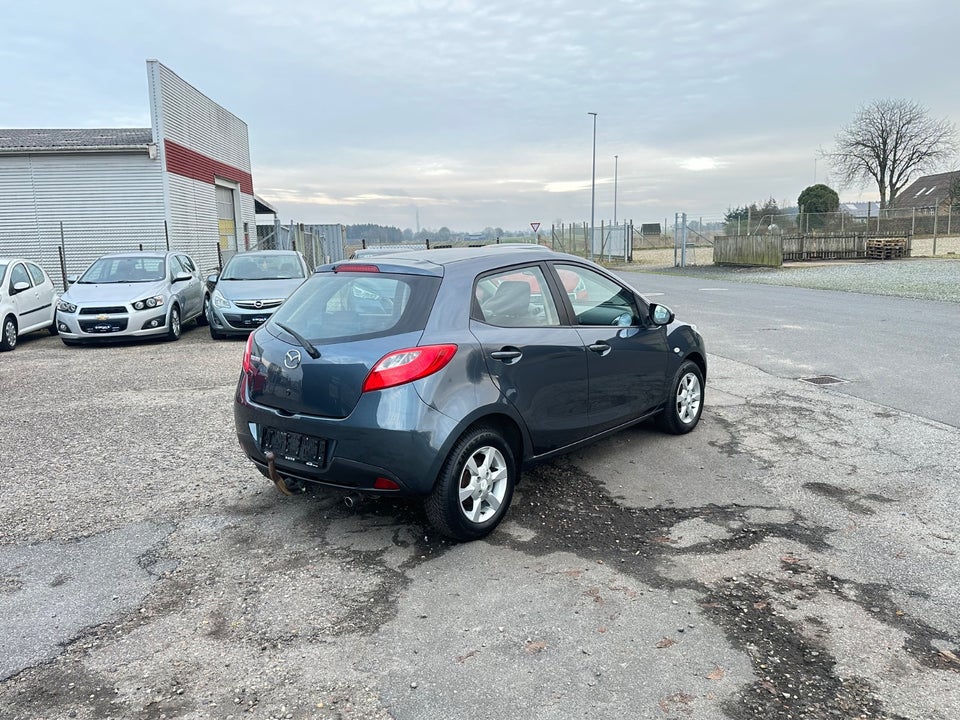 Mazda 2 1,3 Takara Edition 5d