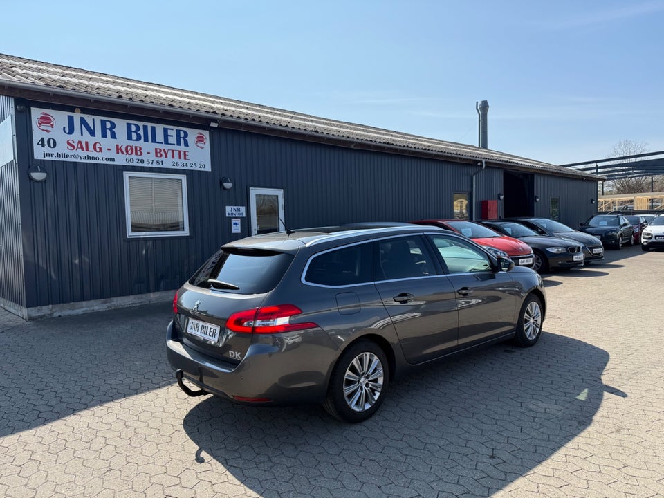 Peugeot 308 1,6 BlueHDi 120 Allure SW 5d