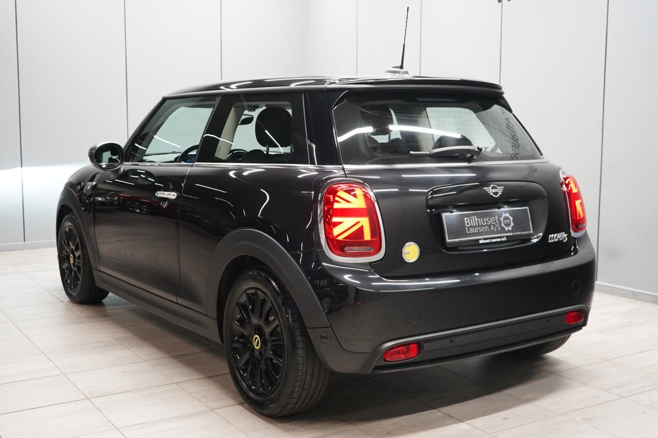 MINI Cooper SE Classic Trim 3d