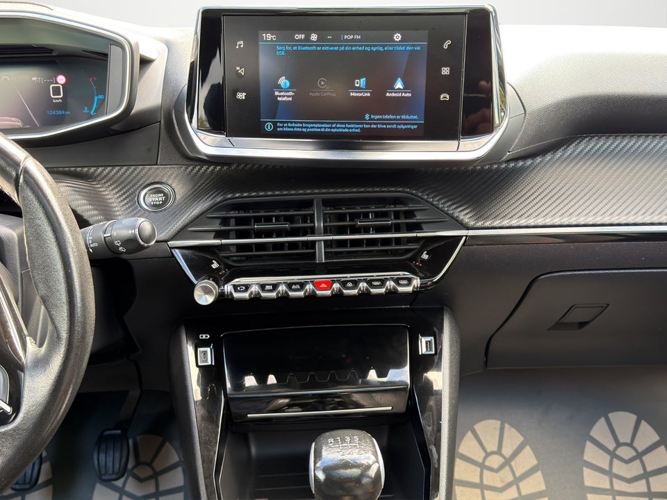Peugeot 208 1,2 PureTech 100 Allure Sky 5d