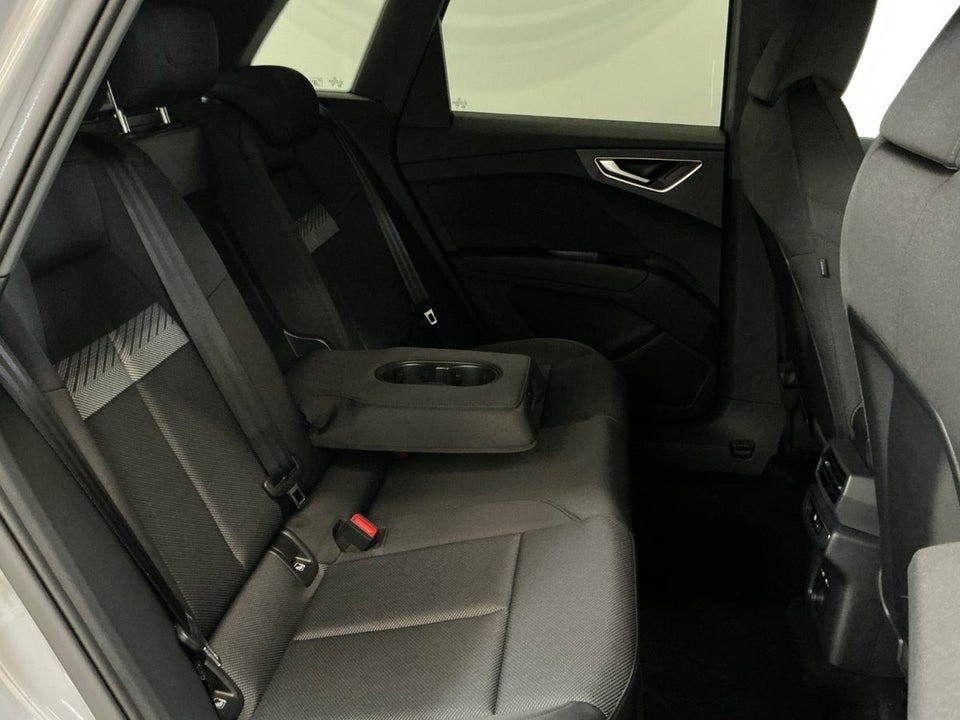 Audi Q4 e-tron 55 S-line quattro 5d