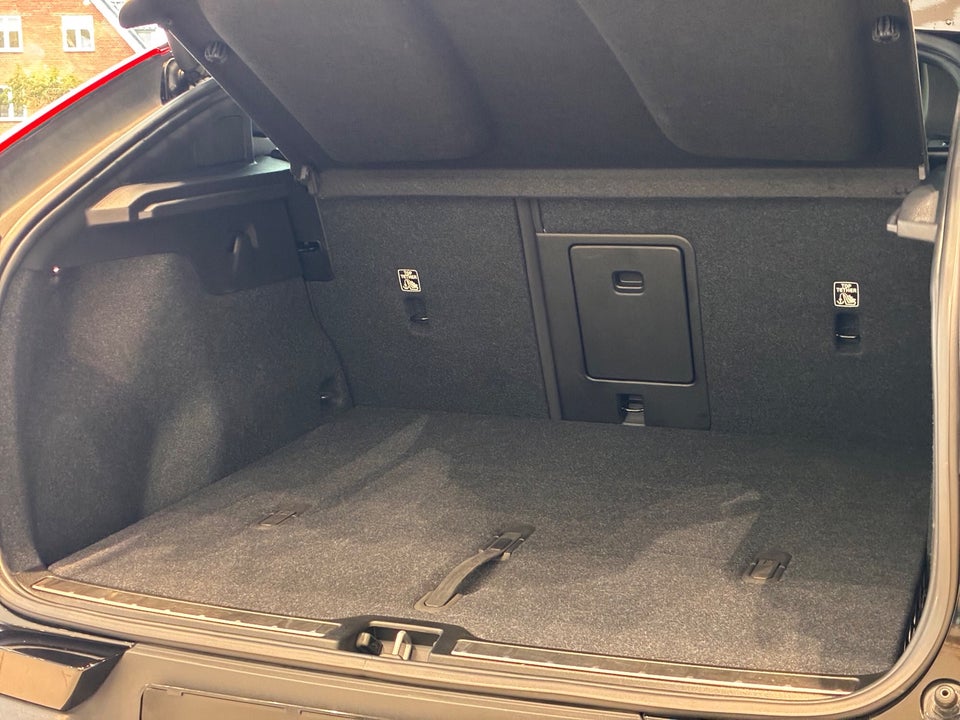 Volvo C40 ReCharge Core 5d