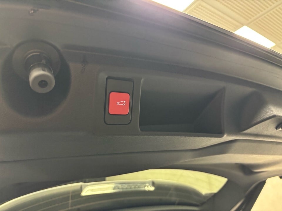 Peugeot e-308 54 GT SW 5d