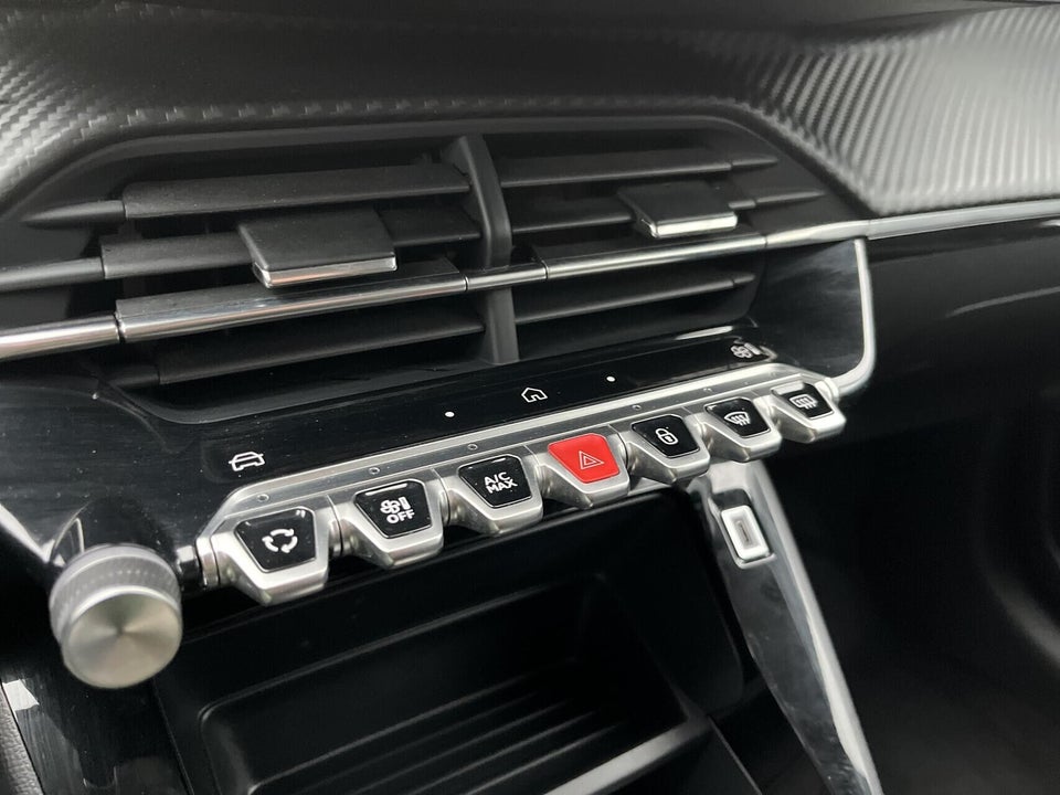 Peugeot e-208 50 Style 5d