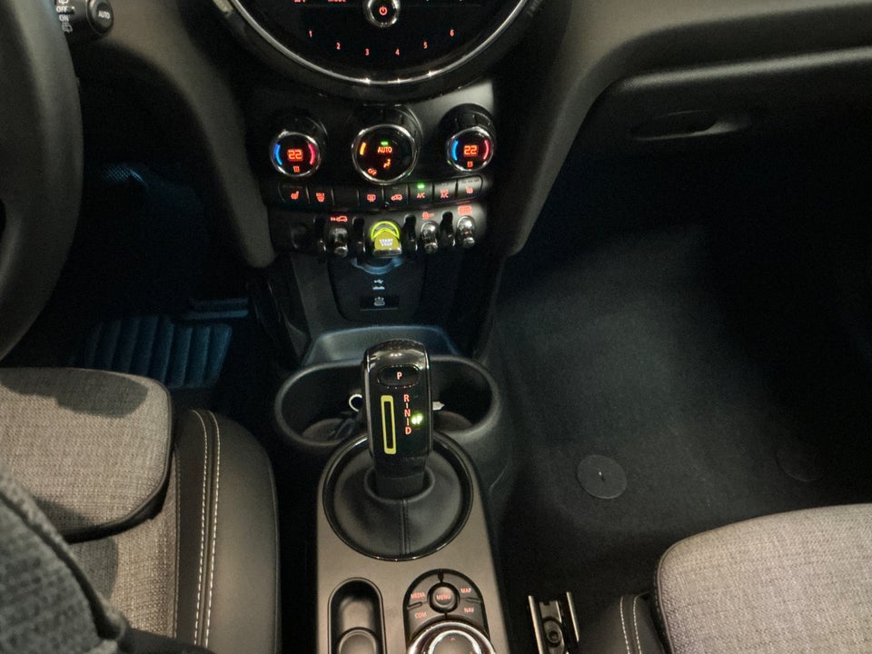 MINI Cooper SE Classic 3d