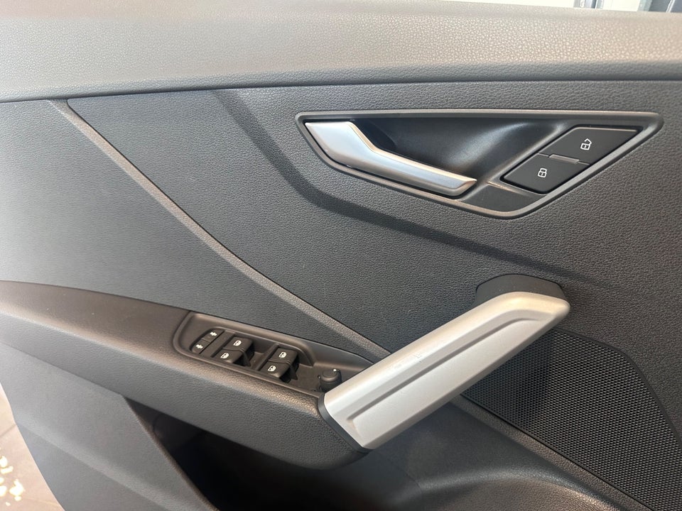 Audi Q2 35 TFSi Prestige S-tr. Van 5d