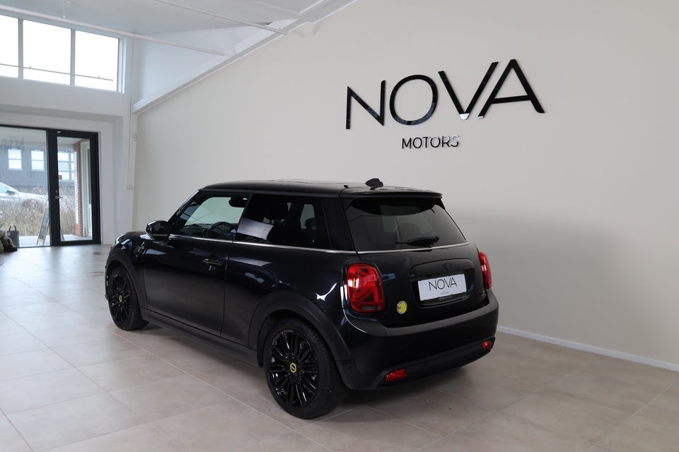 MINI Cooper SE Maximise 3d