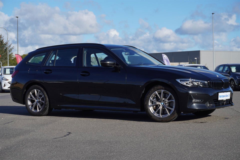 BMW 330e 2,0 Touring Sport Line aut. 5d