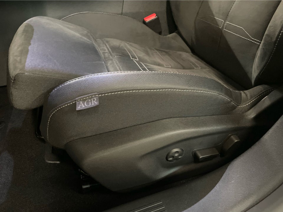 Opel Astra-e 54 Ultimate 5d