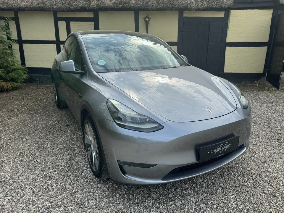 Tesla Model Y Long Range AWD 5d