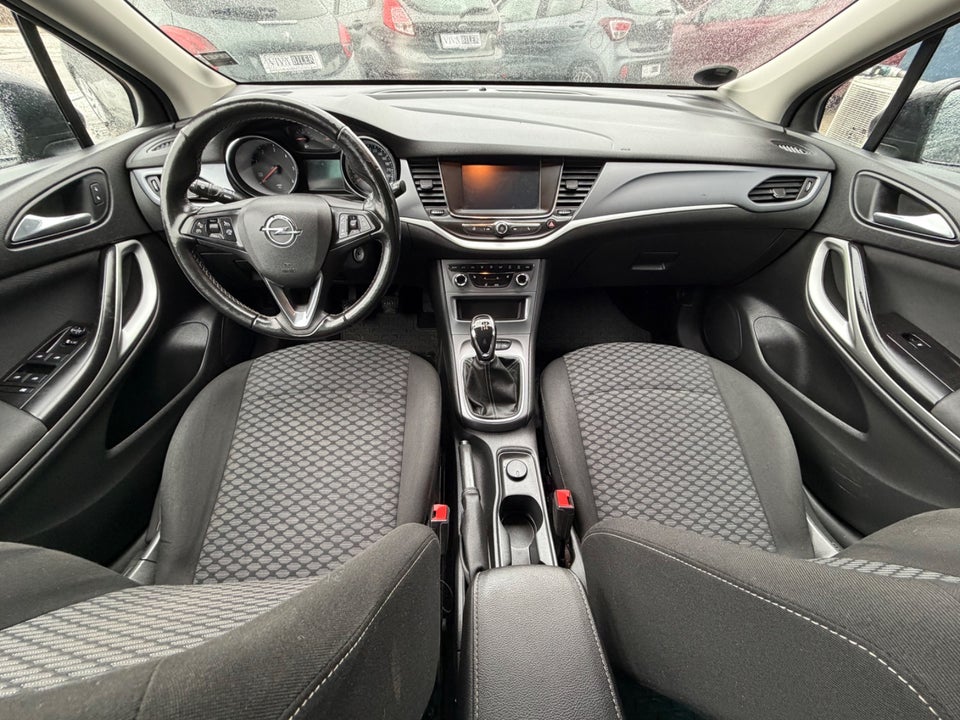 Opel Astra 1,6 CDTi 136 Excite Sports Tourer 5d