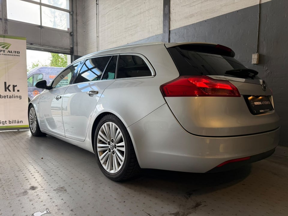 Opel Insignia 2,0 CDTi 160 Cosmo Sports Tourer eco 5d