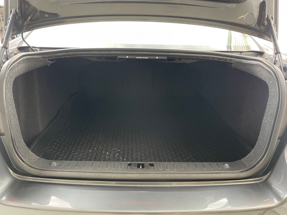 Volvo S80 2,5 T Momentum aut. 4d