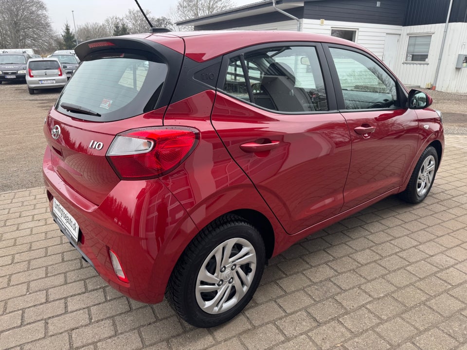Hyundai i10 1,0 MPi Essential 5d