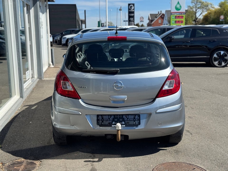 Opel Corsa 1,0 12V Enjoy 5d
