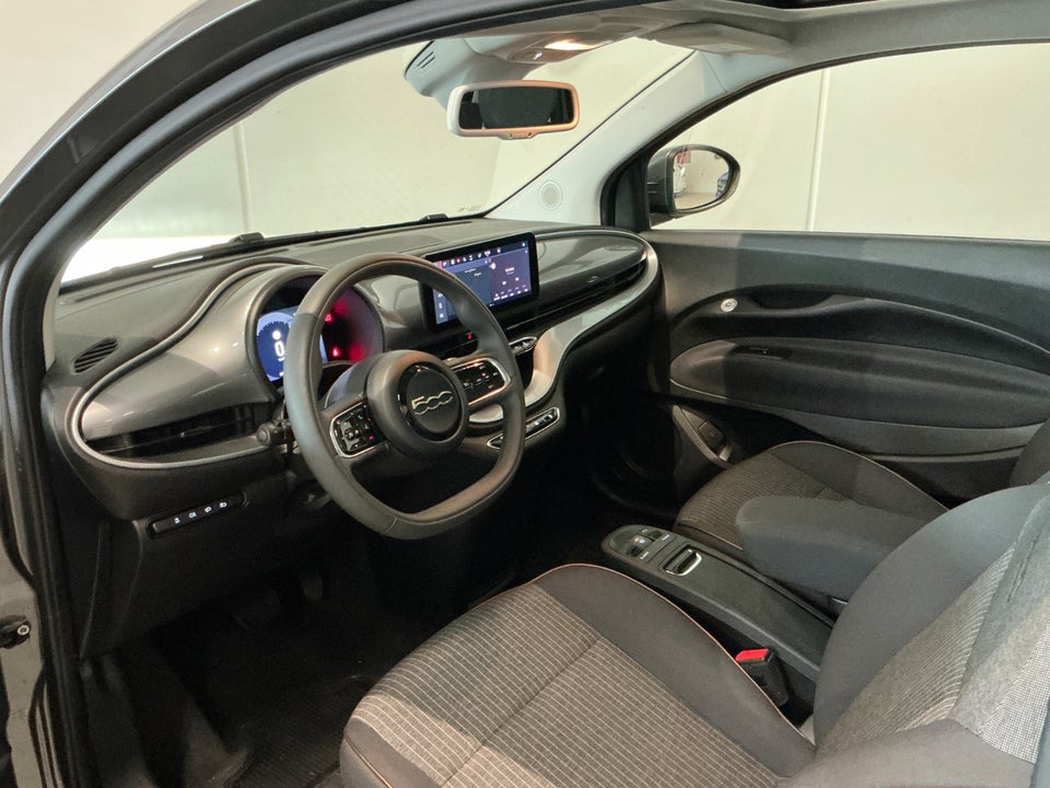 Fiat 500e 42 Icon Sky 3+1 4d