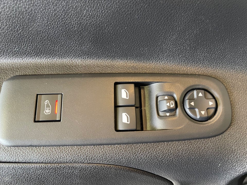 Peugeot Partner 1,5 BlueHDi 100 L2V2 Plus Van