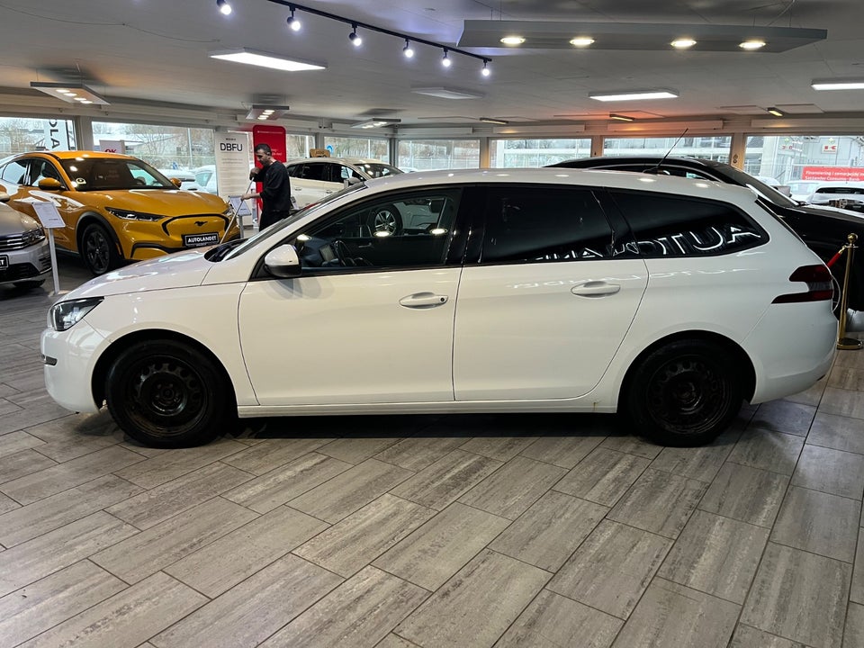 Peugeot 308 1,6 BlueHDi 120 Style SW 5d