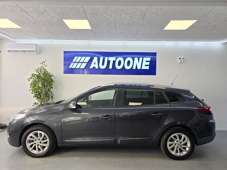 Renault Megane III 1,6 110 Expression Sport Tourer 5d