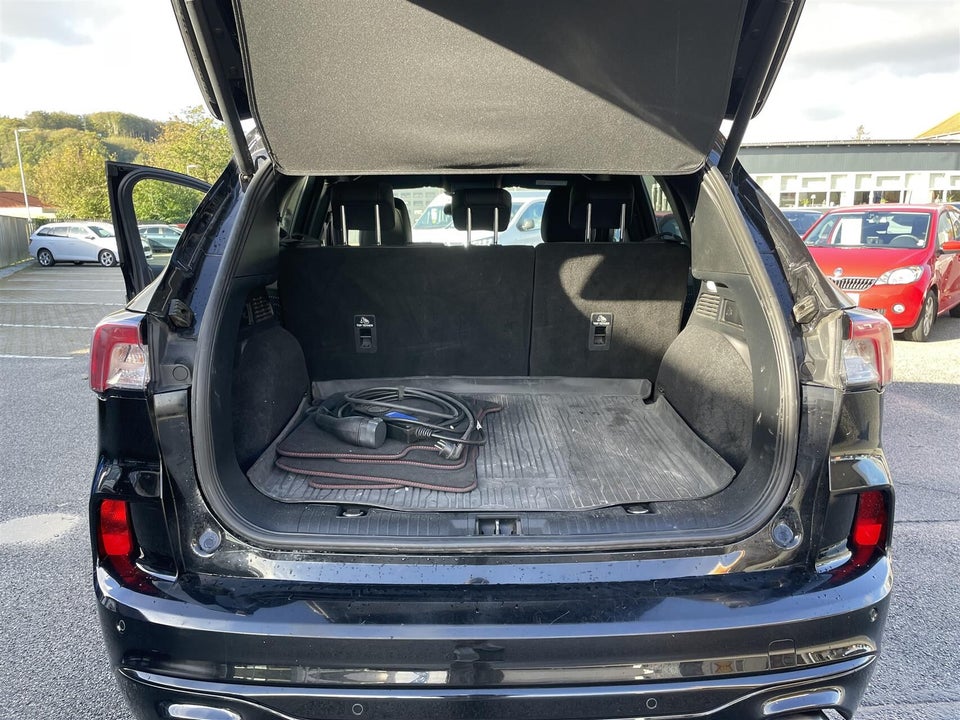 Ford Kuga 2,5 PHEV ST-Line X CVT 5d