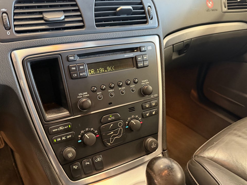 Volvo V70 2,4 170 Classic Momentum 5d