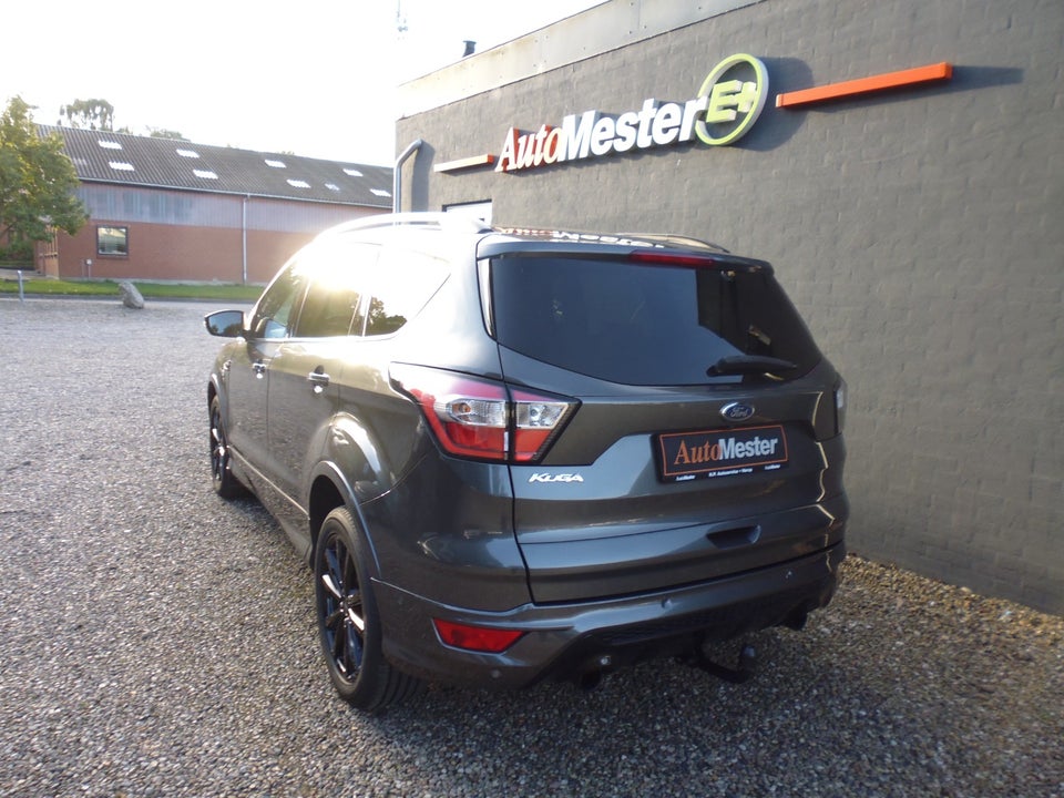 Ford Kuga 2,0 TDCi 120 ST-Line aut. 5d
