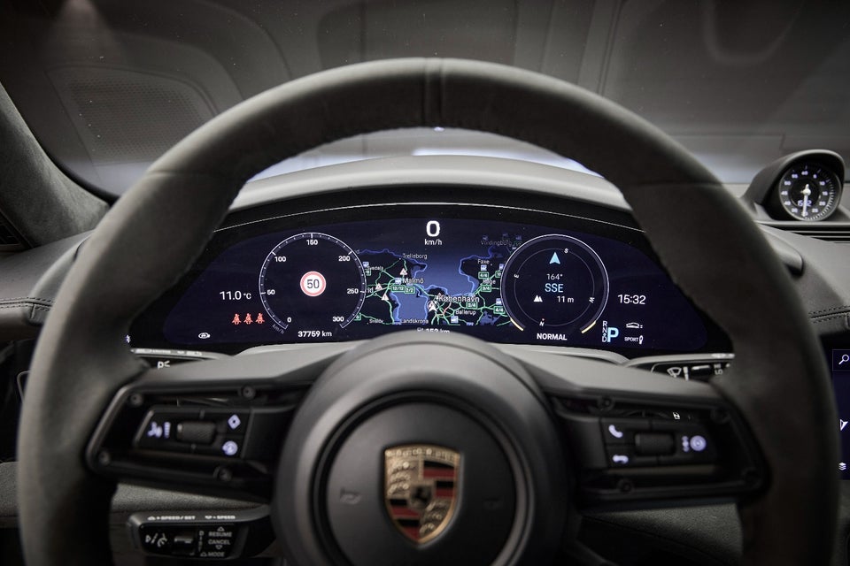 Porsche Taycan GTS Performance+ 4d