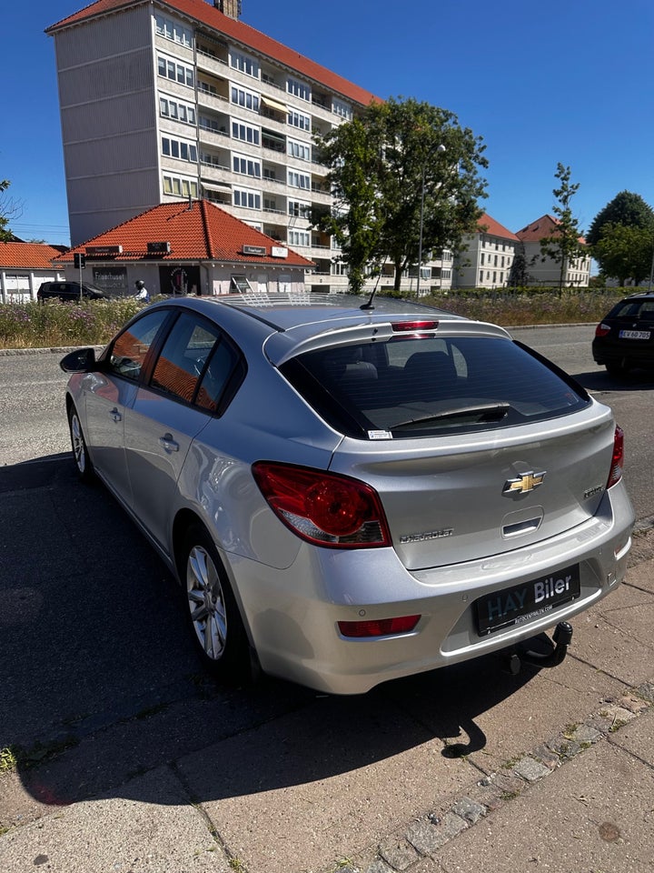 Chevrolet Cruze 1,8 LT 5d