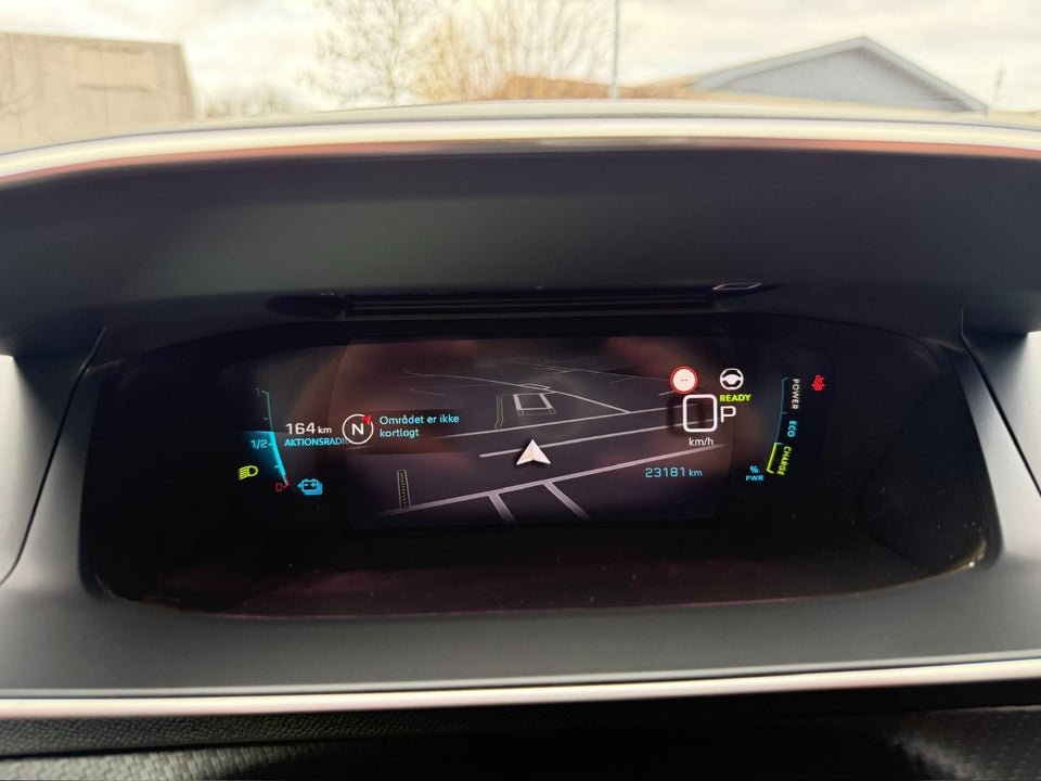 Peugeot e-208 50 GT 5d