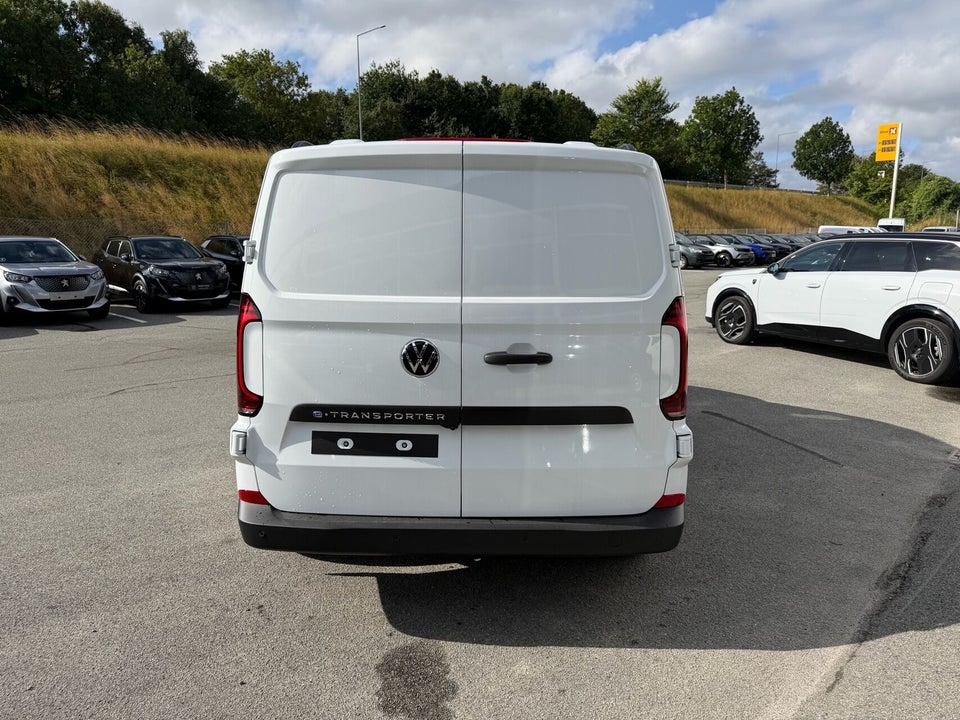 VW e-Transporter 64 Comfort Kassevogn SWB