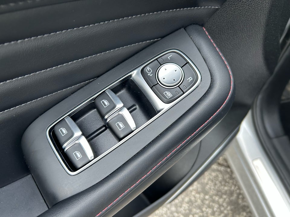 MG EHS 1,5 PHEV Luxury 5d