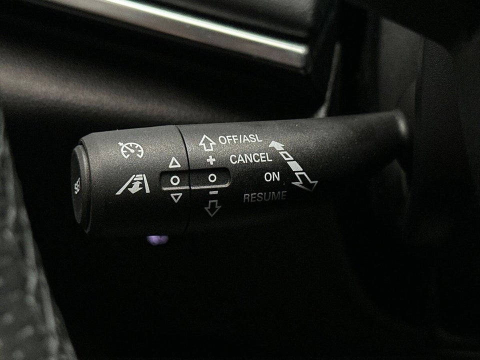 MG Marvel R Luxury 5d