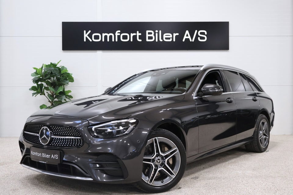 Mercedes E300 de 2,0 AMG Line stc. aut. 4Matic 5d