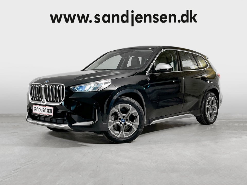 BMW iX1 xDrive30 X-Line 5d