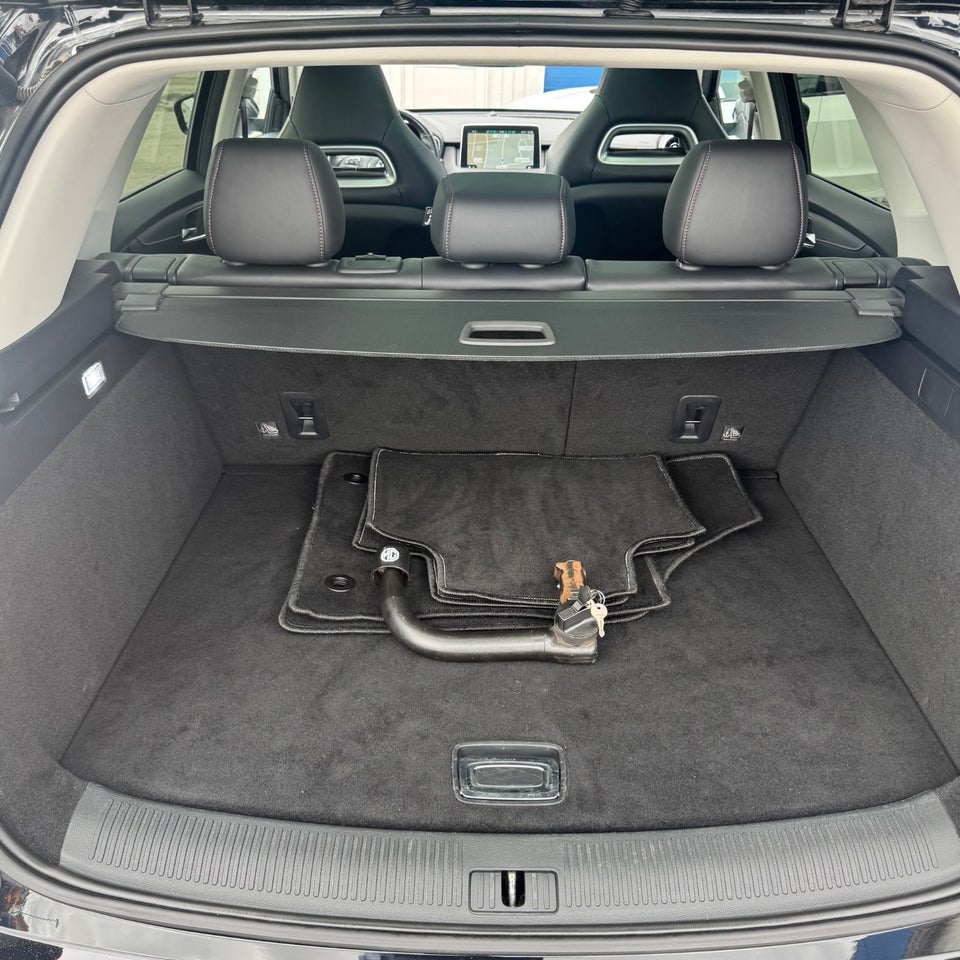 MG EHS 1,5 PHEV Luxury 5d