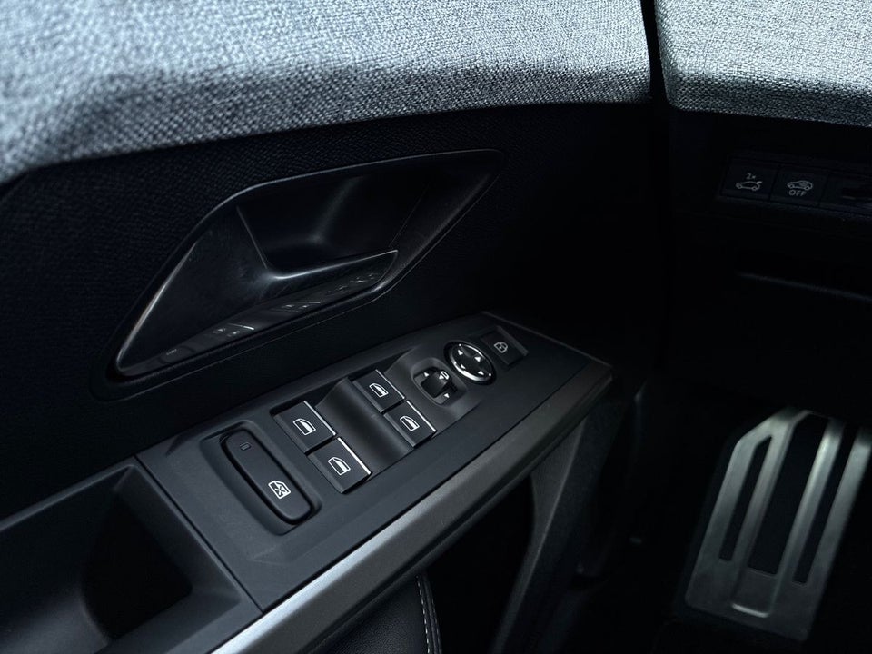 Peugeot e-5008 77 GT Pack 7prs 5d