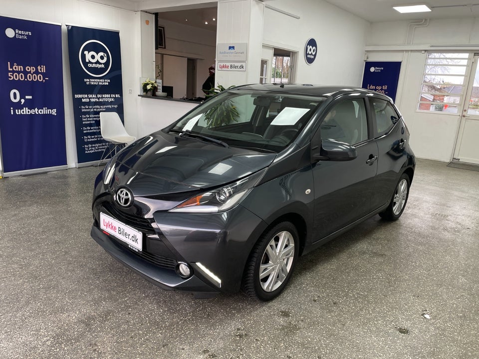 Toyota Aygo 1,0 VVT-i x-press 5d