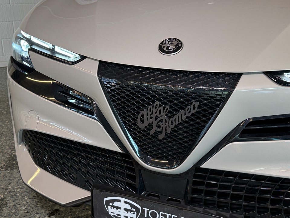 Alfa Romeo Junior Elettrica Core 5d