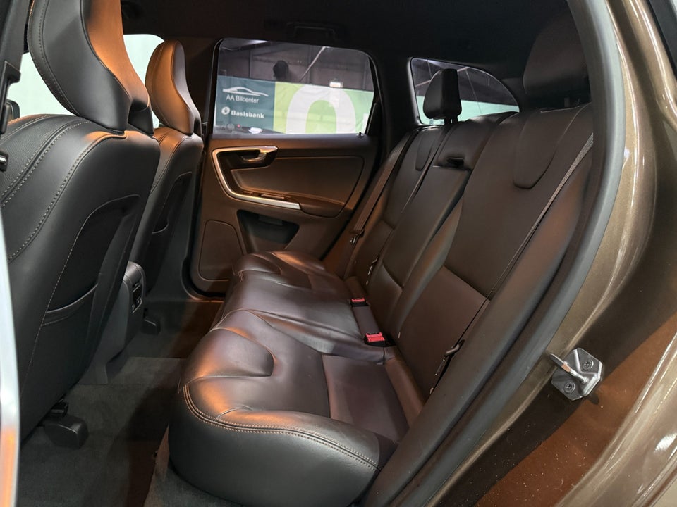 Volvo XC60 2,0 D4 190 Momentum aut. 5d