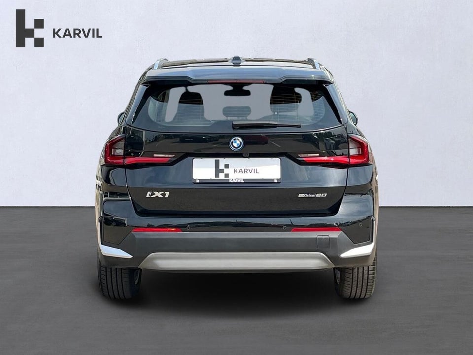 BMW iX1 eDrive20 X-Line 5d