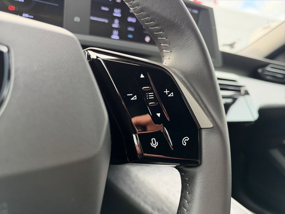 Peugeot e-3008 77 Allure 5d