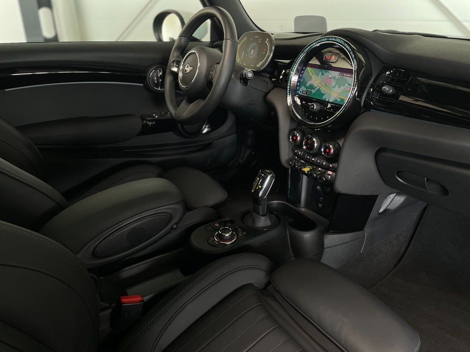 MINI Cooper SE Yours Trim 3d