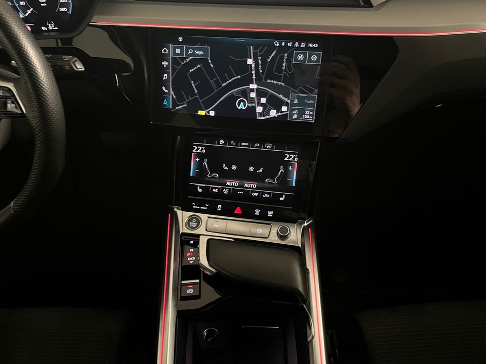 Audi e-tron 55 S-line quattro 5d