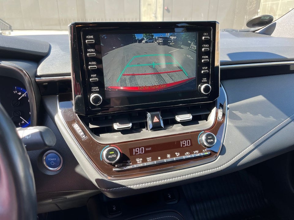 Toyota Corolla 1,8 Hybrid H3 Design Touring Sports MDS 5d