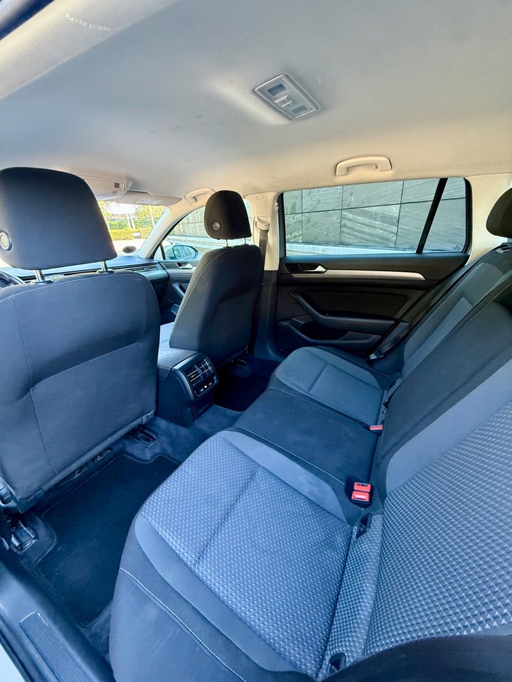 VW Passat 1,6 TDi 120 Comfortline Variant DSG 5d
