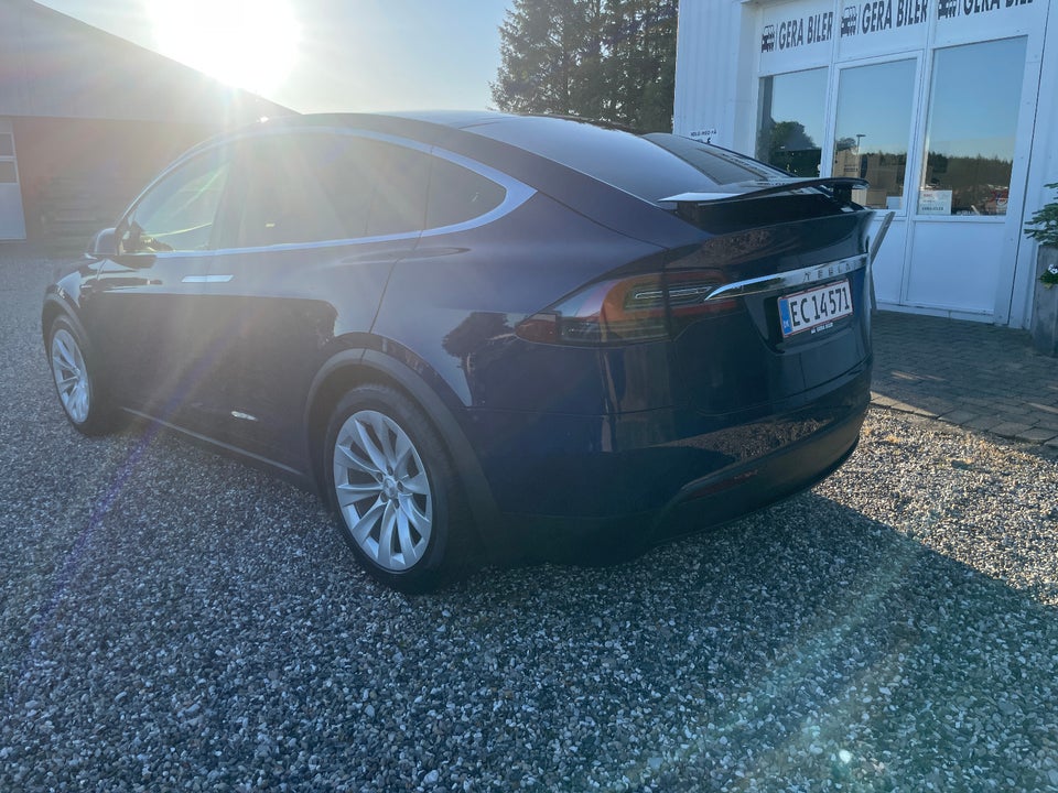 Tesla Model X 75D 5d