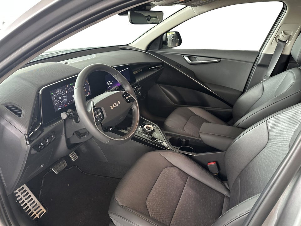 Kia Niro 64 EV Upgrade 5d